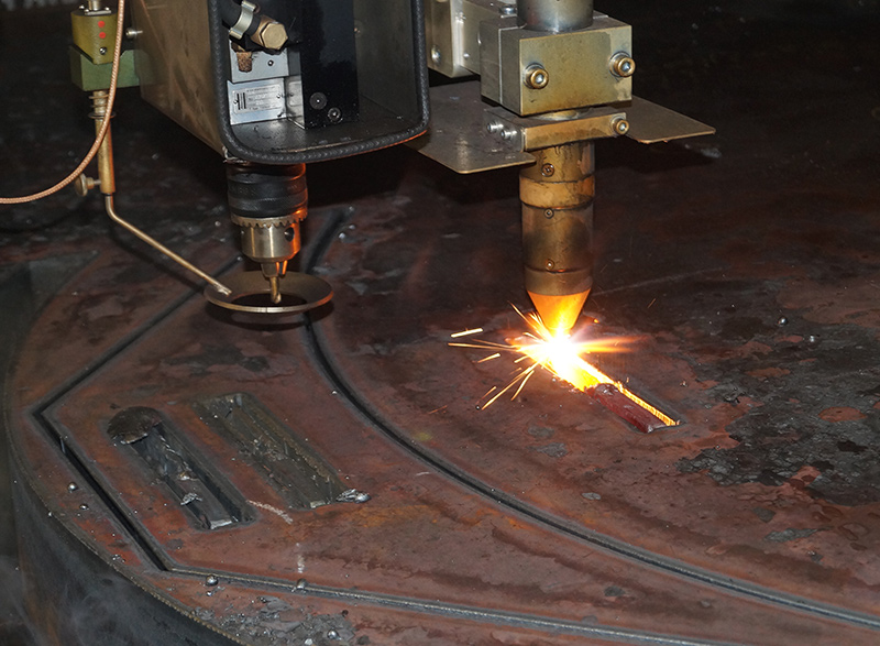 Flammeskæring af sort stål 2-150 mm.,Skæring af metalemner CAD/CAM teknologi,  
